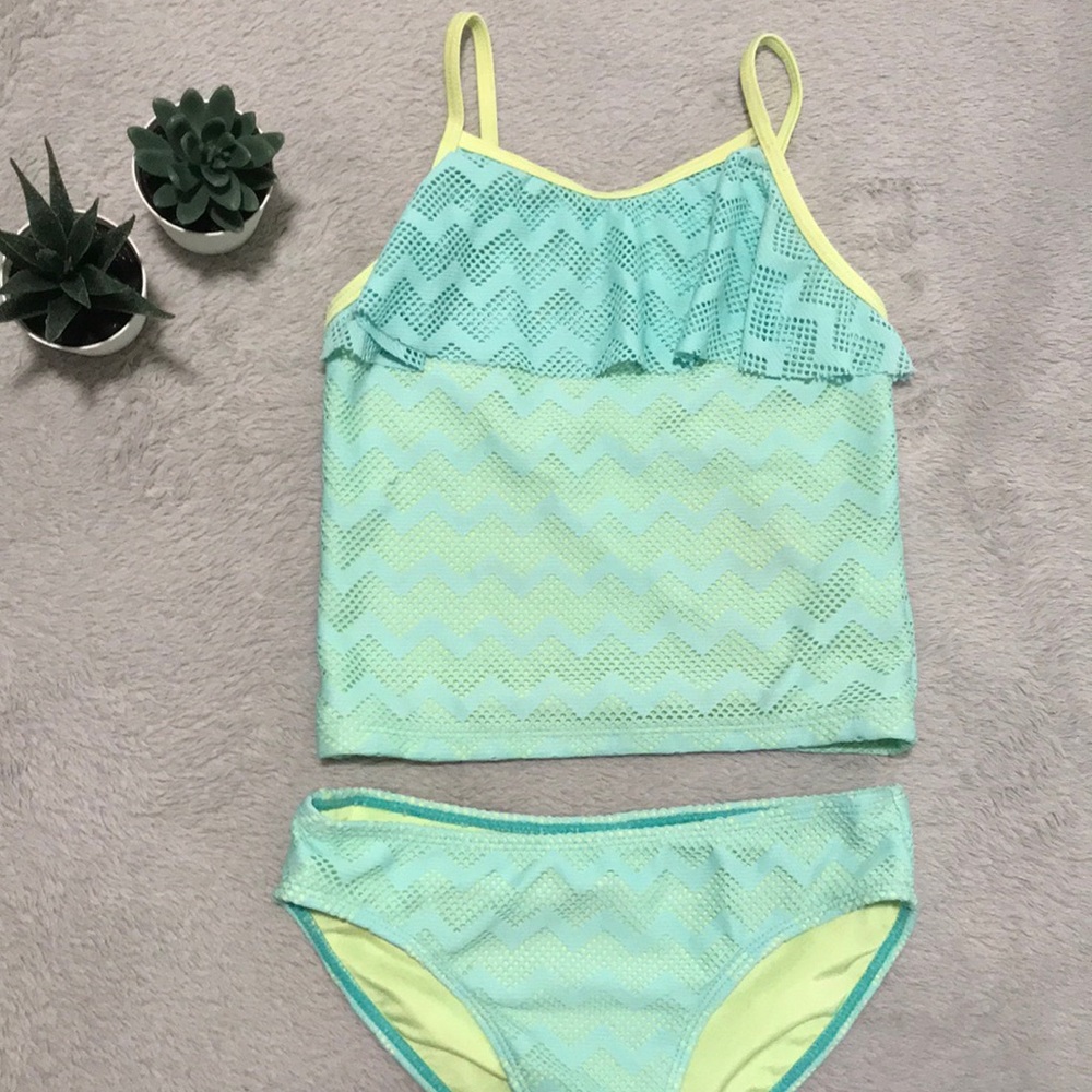 🌻Children’s Place two-piece tank bathing suit